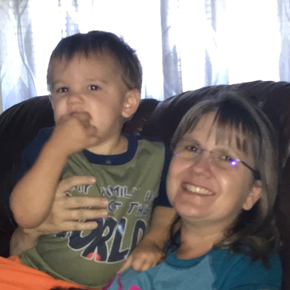 Meet your Posher, Holly - Picture 3 of 3